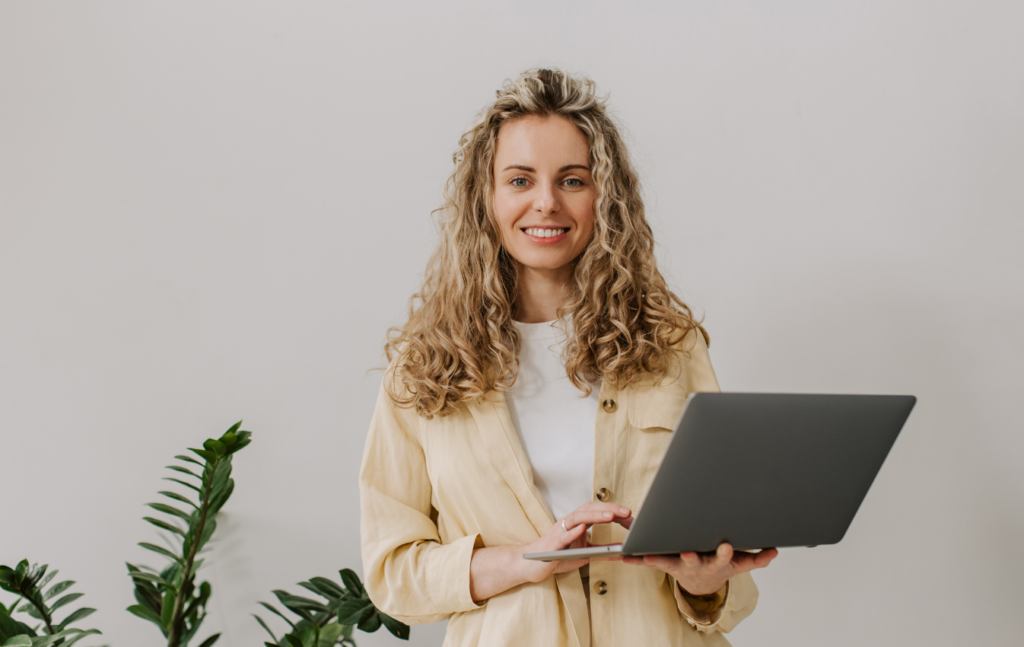 Smart strategies for entrepreneurs, startups, and businesses to hire top-tier freelance talent and manage remote teams effectively. 